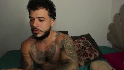 Nei turn green online show from 09-18-25, 02:57