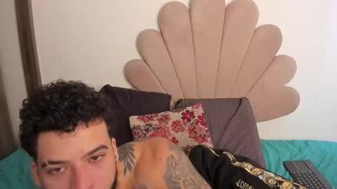 Nei turn green online show from 10-03-25, 03:20