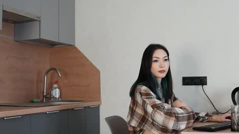 Snapshot of neferpitaa chatting on 02-21-26, 05:08 Kemi online show from 02-21-26, 05:08