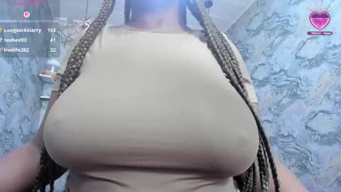 Snapshot of neffertiry_ebonny chatting on 10-19-25, 06:47 Nefer online show from 10-19-25, 06:47