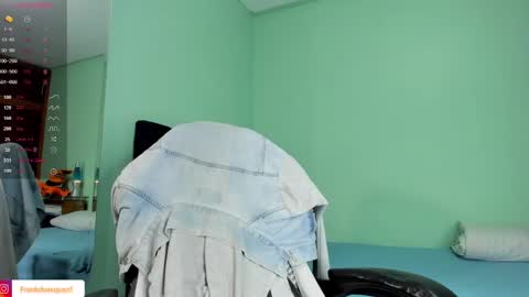 Snapshot of neganhot_ chatting on 01-26-25, 11:39 NEGAN online show from 01-26-25, 11:39