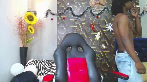 Snapshot of negga_cum chatting on 12-03-25, 01:20 NEGGA online show from 12-03-25, 01:20