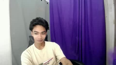 Snapshot of neil_asian69 chatting on 02-25-26, 10:30 neil_asian69 online show from 02-25-26, 10:30