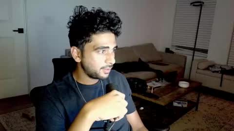 Snapshot of neilsing chatting on 10-04-25, 05:27 neil online show from 10-04-25, 05:27