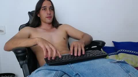 Snapshot of neitan___ chatting on 06-10-26, 10:19 neitan___ online show from 06-10-26, 10:19