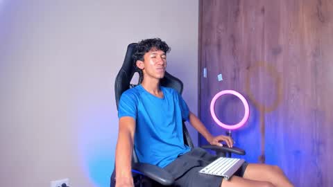 Snapshot of neitan_miller chatting on 02-17-26, 07:20 neitan online show from 02-17-26, 07:20