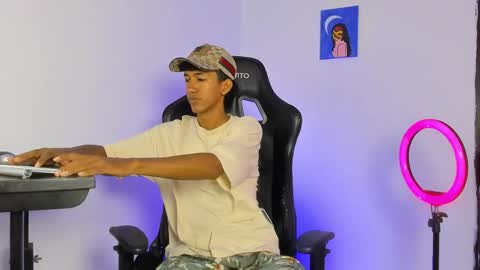 Snapshot of neitan_miller chatting on 06-02-26, 01:24 neitan online show from 06-02-26, 01:24