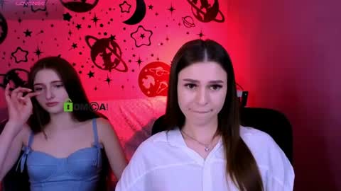 Snapshot of nekky_mouse chatting on 06-12-26, 09:30 Meow online show from 06-12-26, 09:30