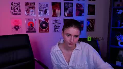 Snapshot of nekky_mouse chatting on 07-08-26, 09:25 Meow online show from 07-08-26, 09:25