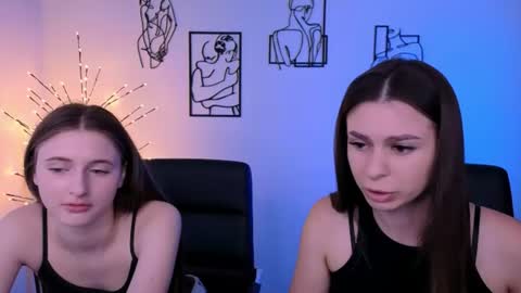 Snapshot of nekky_mouse chatting on 07-13-26, 09:23 Meow online show from 07-13-26, 09:23