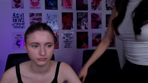 Snapshot of nekky_mouse chatting on 07-18-26, 09:24 Meow online show from 07-18-26, 09:24