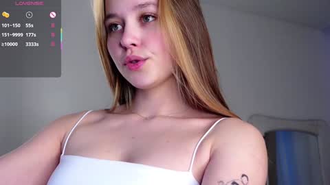 Lana online show from 02-04-25, 01:56