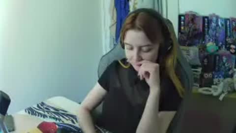 lily online show from 06-24-26, 10:25
