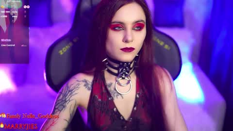 Snapshot of nelle_ chatting on 09-16-25, 08:32    online show from 09-16-25, 08:32