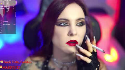 Snapshot of nelle_ chatting on 11-04-25, 03:00 online show from 11-04-25, 03:00