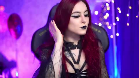 Snapshot of nelle_ chatting on 03-12-26, 12:44 online show from 03-12-26, 12:44