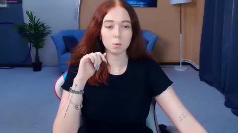 Snapshot of nelliemathers chatting on 06-11-26, 12:32 Nelli online show from 06-11-26, 12:32