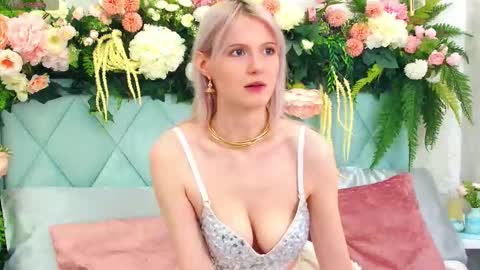 Nelly online show from 10-20-25, 05:35