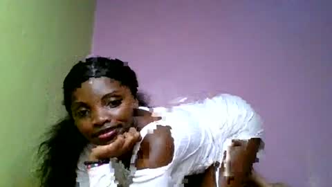 Snapshot of nelly_ebony5 chatting on 06-19-26, 01:48 nelly_ebony5 online show from 06-19-26, 01:48