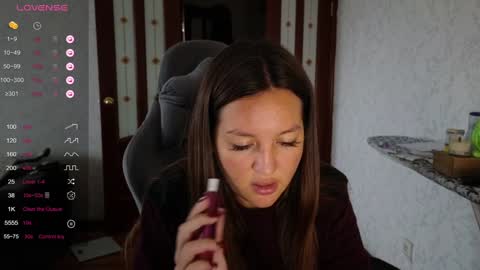 Snapshot of nellyfischer chatting on 12-02-24, 08:52 Nelly online show from 12-02-24, 08:52