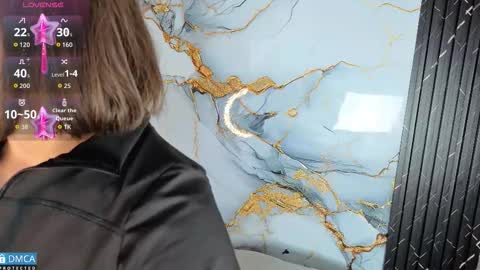 Salome Nena cupcake online show from 10-30-25, 11:00