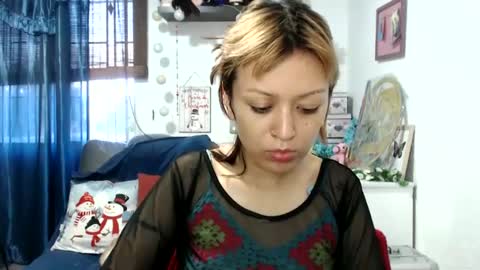 Snapshot of nena_lov chatting on 12-16-24, 10:34 Star online show from 12-16-24, 10:34
