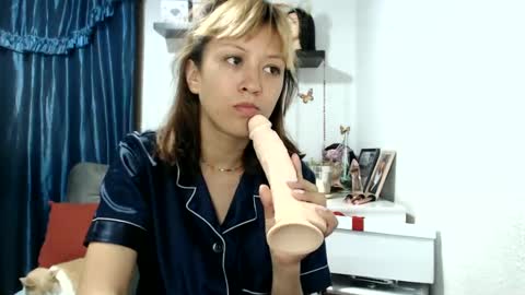 Snapshot of nena_lov chatting on 01-16-25, 11:16 Star online show from 01-16-25, 11:16