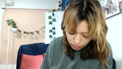 Snapshot of nena_lov chatting on 03-12-25, 04:24 Star online show from 03-12-25, 04:24