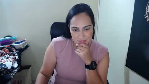Snapshot of neny445 chatting on 02-01-25, 01:51 kelly lopez online show from 02-01-25, 01:51