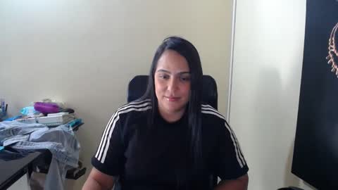 Snapshot of neny445 chatting on 02-20-25, 06:46 kelly lopez online show from 02-20-25, 06:46