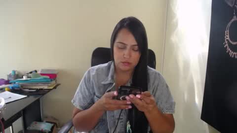 Snapshot of neny445 chatting on 09-27-25, 02:44 kelly lopez online show from 09-27-25, 02:44