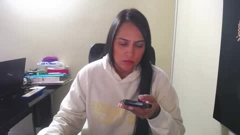 Snapshot of neny445 chatting on 10-13-25, 12:16 kelly lopez online show from 10-13-25, 12:16