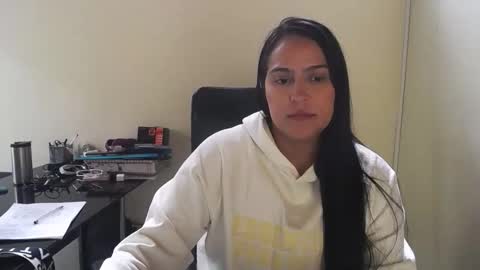 Snapshot of neny445 chatting on 11-25-25, 02:50 kelly lopez online show from 11-25-25, 02:50