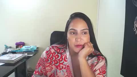 Snapshot of neny445 chatting on 12-15-25, 02:21 kelly lopez online show from 12-15-25, 02:21