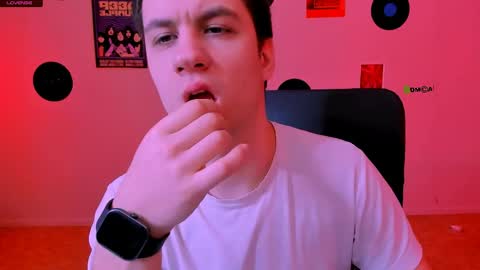 neo_raze_ online show from 04-26-26, 06:49