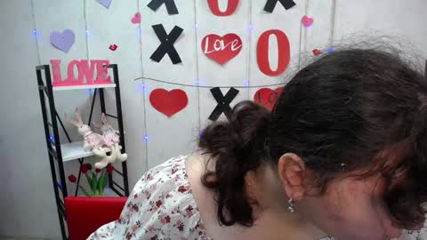 NeonilaLisova online show from 10-12-25, 05:39