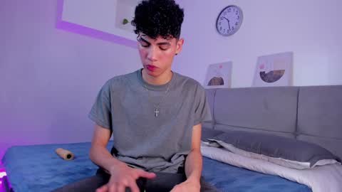 Snapshot of neoraptis chatting on 12-11-24, 08:07 NeoRaptis jhonatan online show from 12-11-24, 08:07