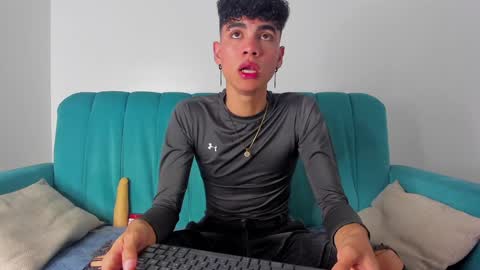 Snapshot of neoraptis chatting on 01-11-25, 07:59 NeoRaptis jhonatan online show from 01-11-25, 07:59