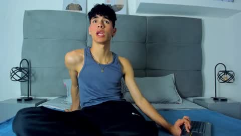 Snapshot of neoraptis chatting on 02-06-25, 08:34 NeoRaptis jhonatan online show from 02-06-25, 08:34