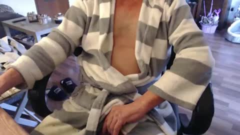 Snapshot of neptun1965 chatting on 02-27-26, 07:30 neptun1965 online show from 02-27-26, 07:30