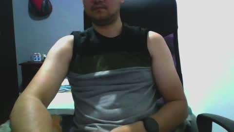 Snapshot of nerdxxx94 chatting on 06-19-26, 04:50 MrBull online show from 06-19-26, 04:50