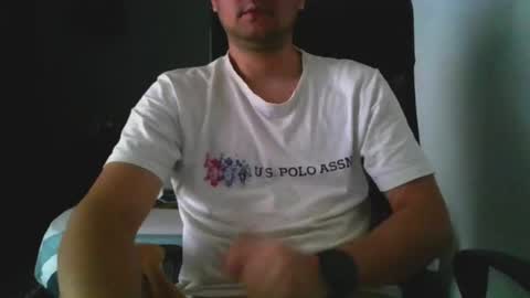 Snapshot of nerdxxx94 chatting on 06-20-26, 03:37 MrBull online show from 06-20-26, 03:37