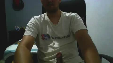 Snapshot of nerdxxx94 chatting on 06-22-26, 04:20 MrBull online show from 06-22-26, 04:20
