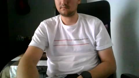 Snapshot of nerdxxx94 chatting on 06-29-26, 07:58 MrBull online show from 06-29-26, 07:58