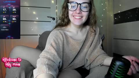 Snapshot of nerdy_goddess chatting on 12-13-24, 10:02 Aida online show from 12-13-24, 10:02