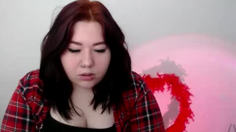 Snapshot of nereia chatting on 05-05-26, 07:27 nereia online show from 05-05-26, 07:27