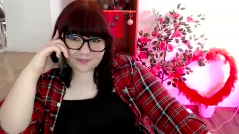 Snapshot of nereia chatting on 05-14-26, 08:37 nereia online show from 05-14-26, 08:37