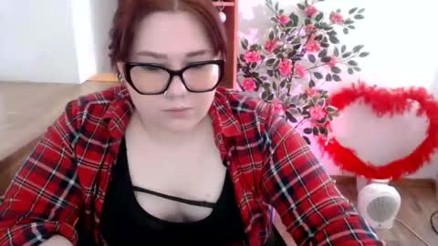 Snapshot of nereia chatting on 05-25-26, 08:15 nereia online show from 05-25-26, 08:15