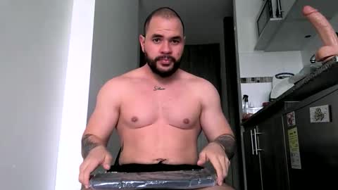 Snapshot of neron_xxl chatting on 11-23-25, 02:17 neron XXL online show from 11-23-25, 02:17