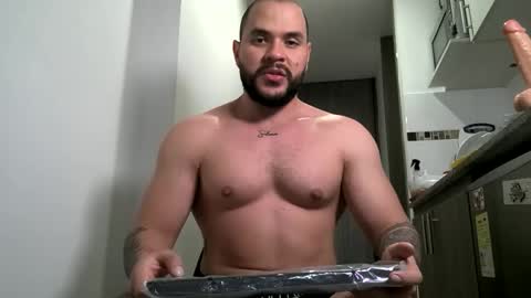 Snapshot of neron_xxl chatting on 11-24-25, 11:48 neron XXL online show from 11-24-25, 11:48